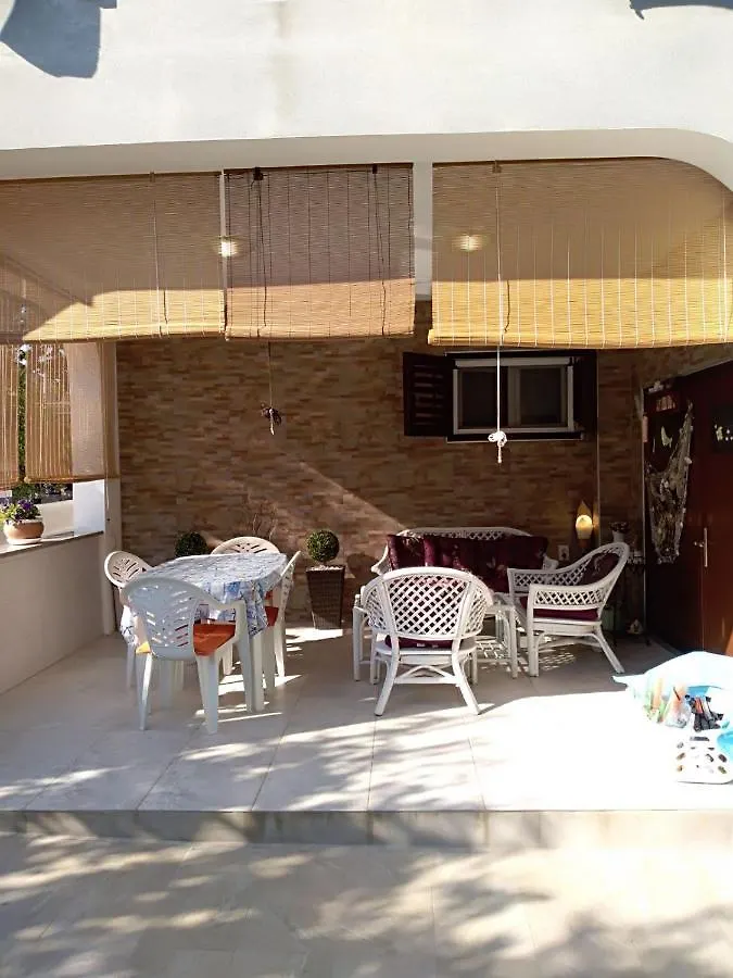 Apartment Bella Ližnjan